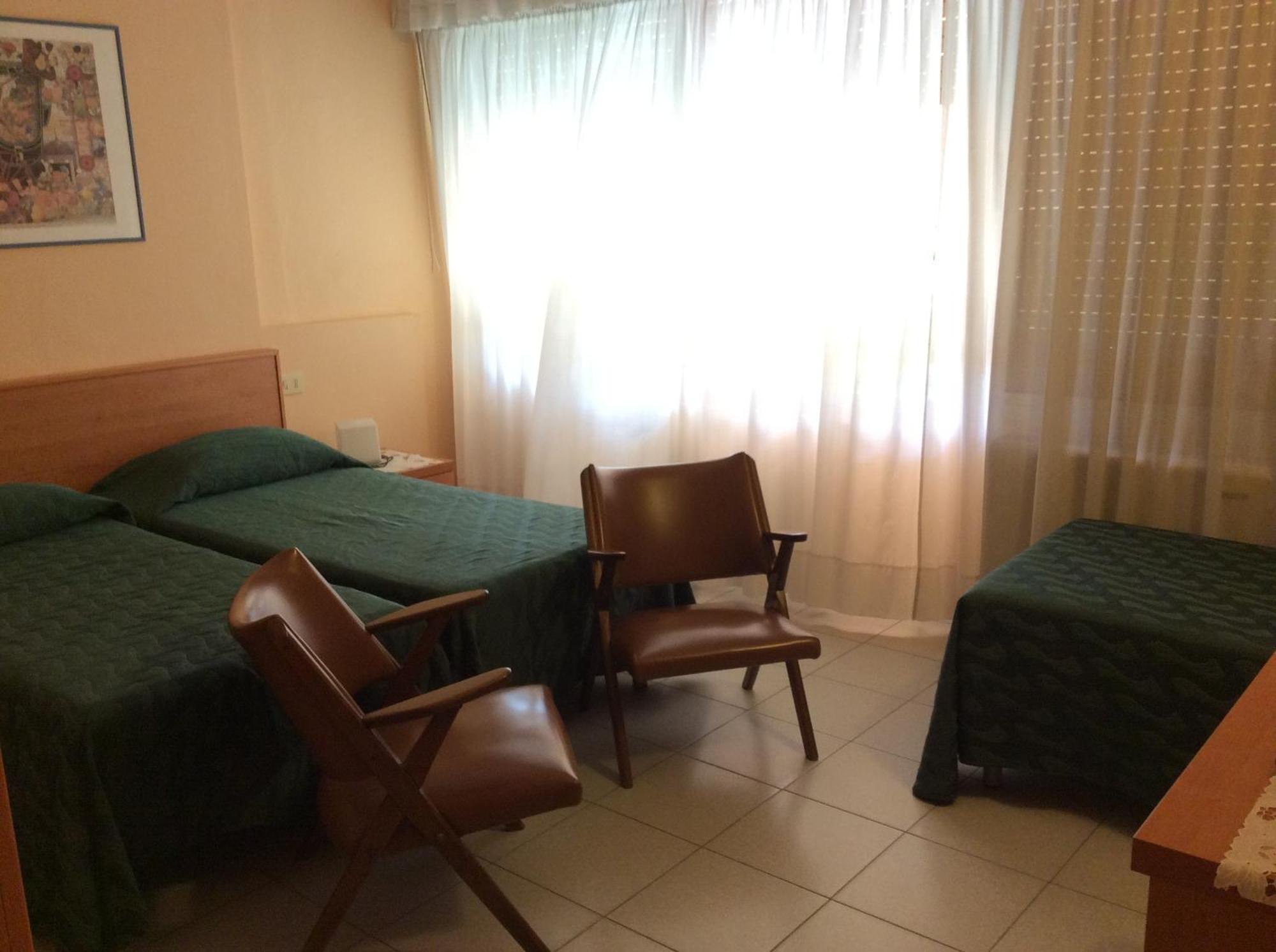 Hotel Le Ginestre Lido di Camaiore Extérieur photo