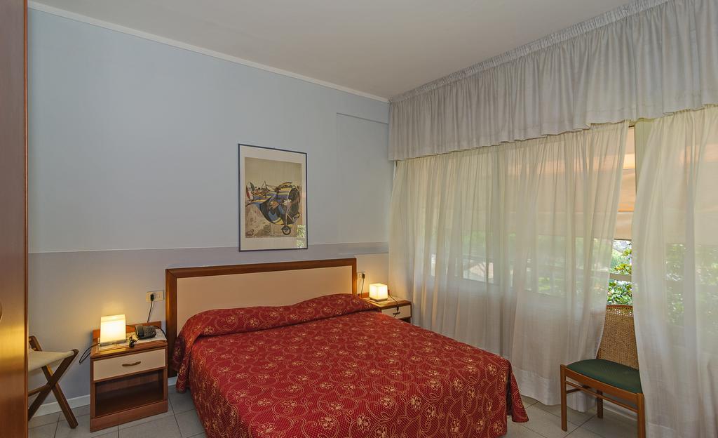 Hotel Le Ginestre Lido di Camaiore Extérieur photo