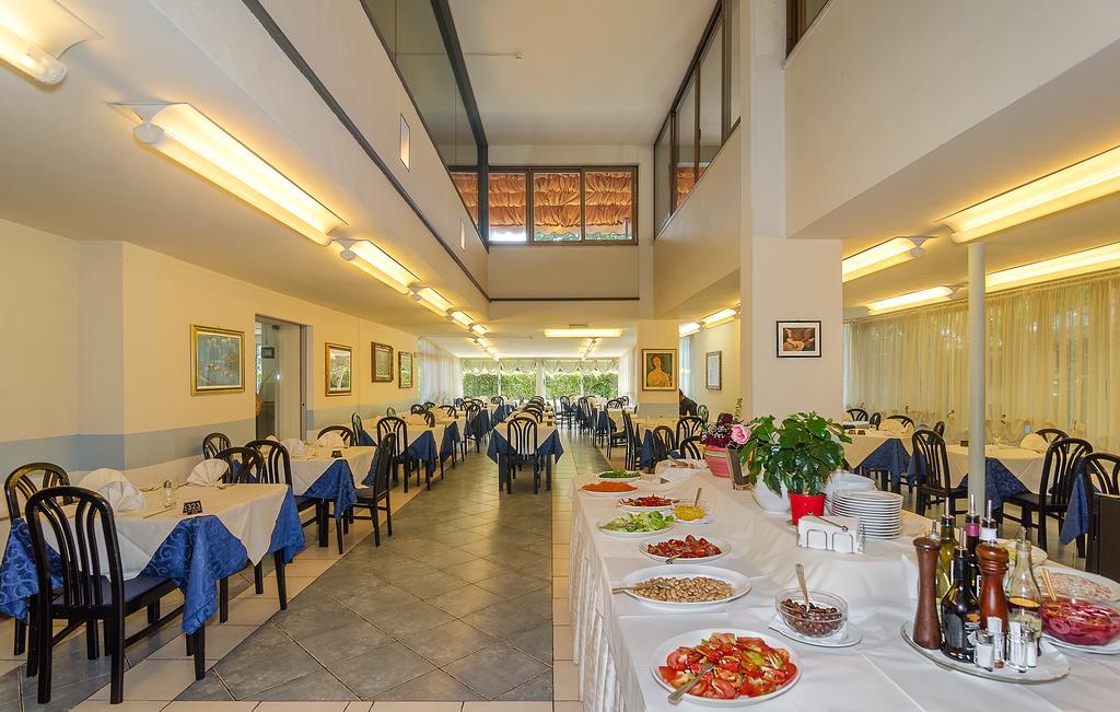 Hotel Le Ginestre Lido di Camaiore Extérieur photo