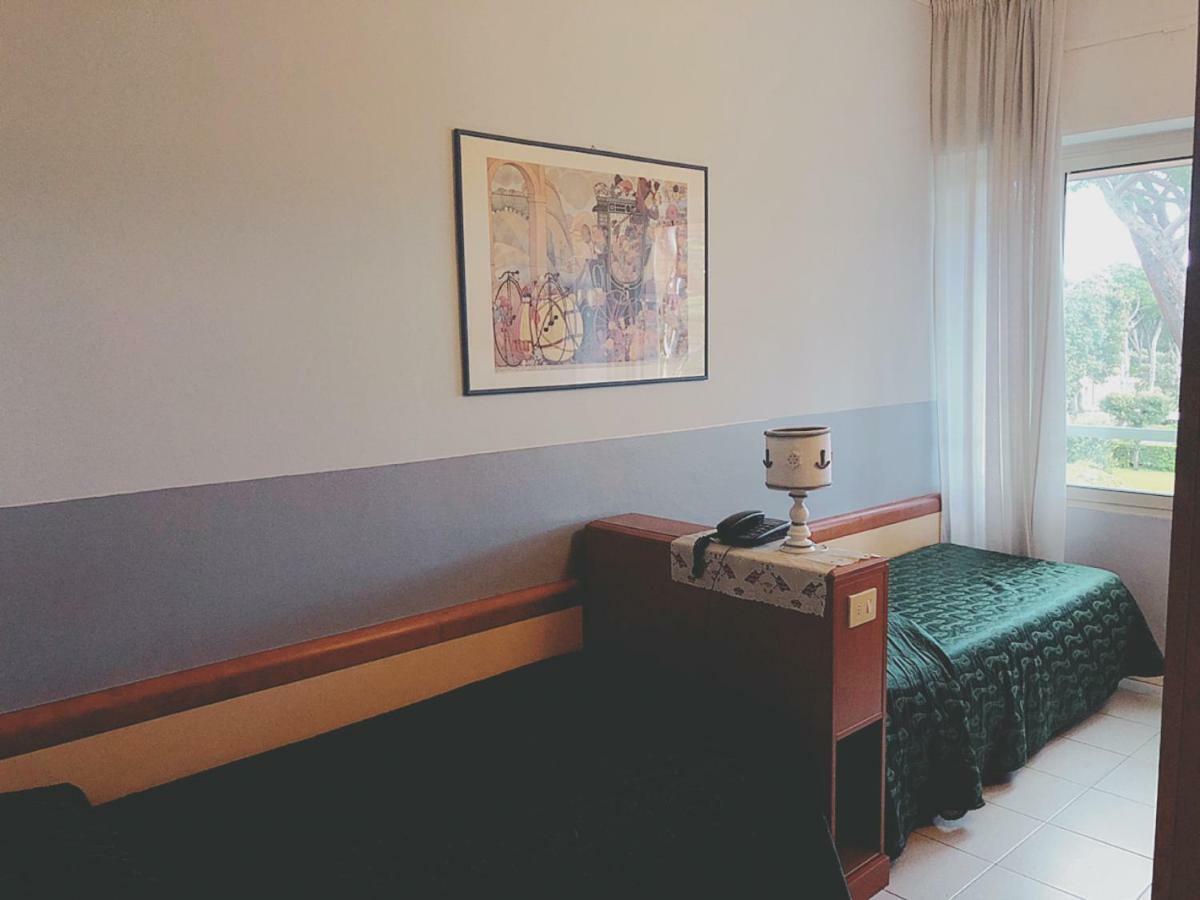 Hotel Le Ginestre Lido di Camaiore Extérieur photo