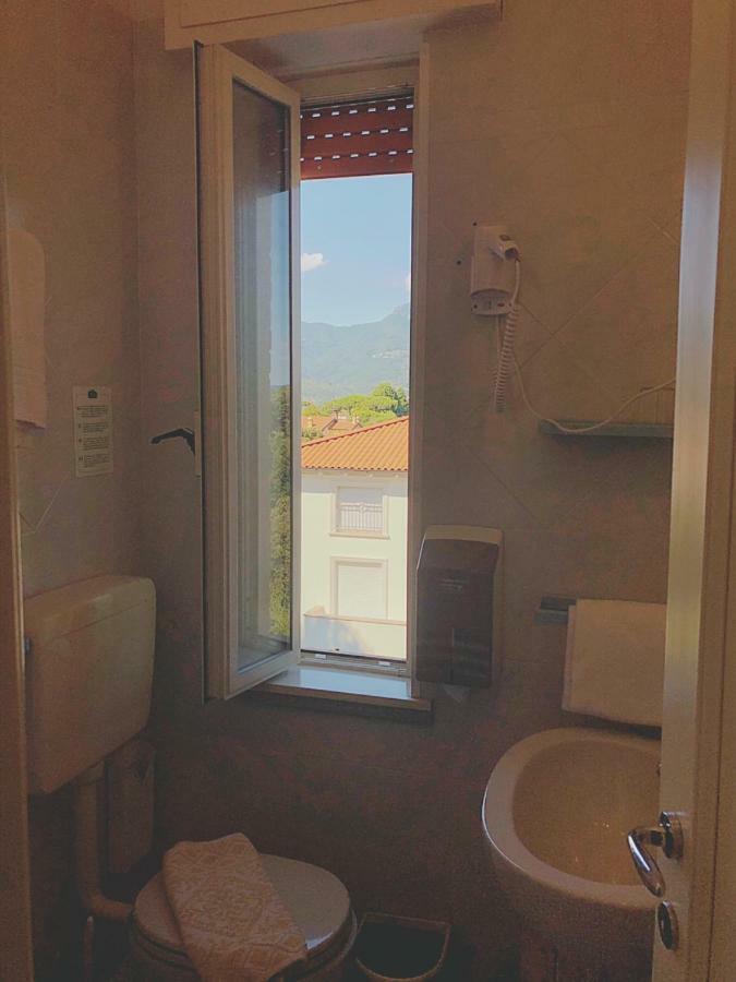 Hotel Le Ginestre Lido di Camaiore Extérieur photo
